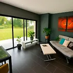 Le Cabanon Du Lac, Aix-les-bains *