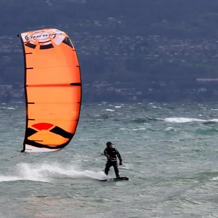 Le Cabanon Du Lac, Aix-les-bains * Tresserve